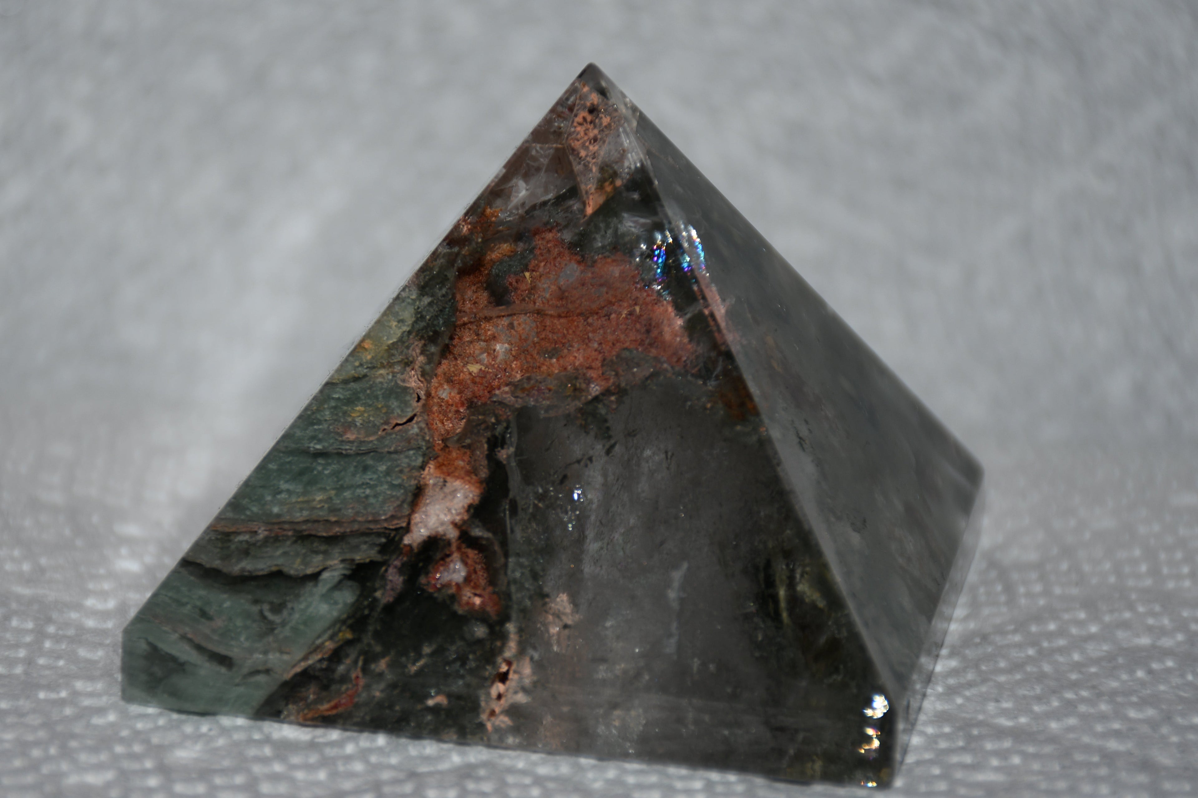 🌿🔮 Garden Quartz Pyramids — Nature’s Worlds Encased in Crystal 🔮🌿