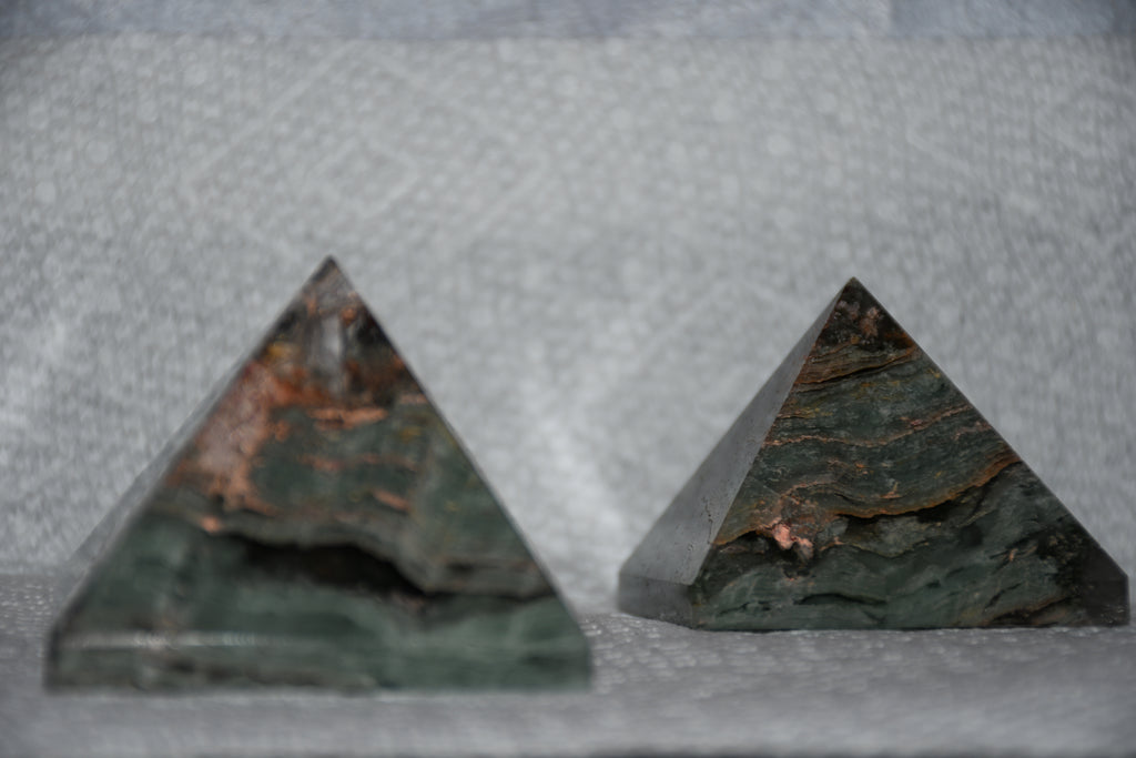 🌿🔮 Garden Quartz Pyramids — Nature’s Worlds Encased in Crystal 🔮🌿